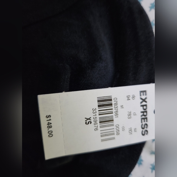✨️Final Price✨️NWT sz Xs Express Black Velvet Midi Cocktail Dress - Picture 3 of 8